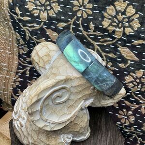 HQ Labradorite Soft Bangle